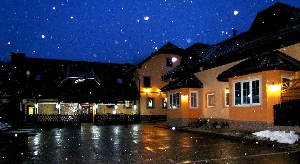 Crni Baron Pension Black Baron Maribor Eksteriør billede